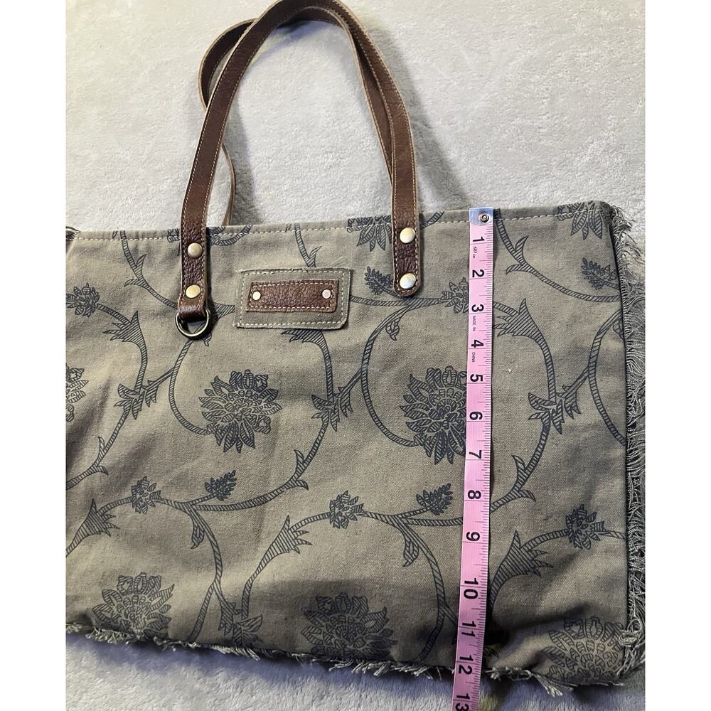 Myra Bag Gray Floral Zip Tote w/ Brown Leather Double Handles Lined Pockets - Picture 9 of 10